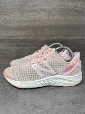 New Balance Fresh Foam Arishi V4 Running Shoes Kids Size 6 Pink White